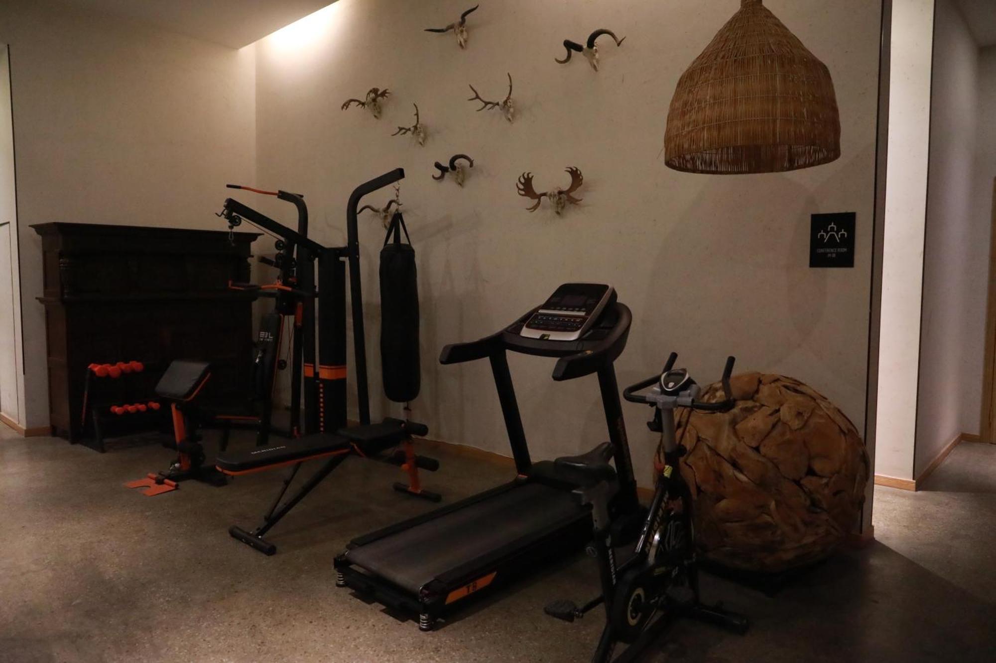 Manli Hotel Shanghai Pudong Airport - Pet Friendly Экстерьер фото
