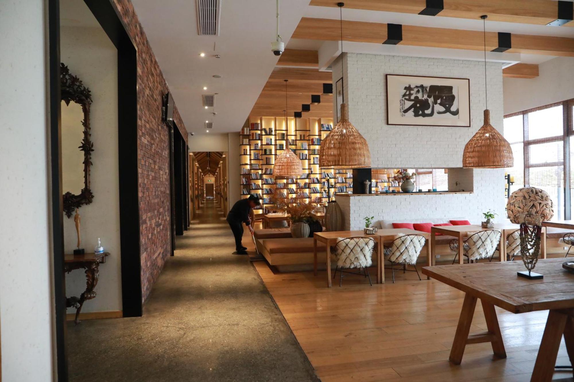 Manli Hotel Shanghai Pudong Airport - Pet Friendly Экстерьер фото