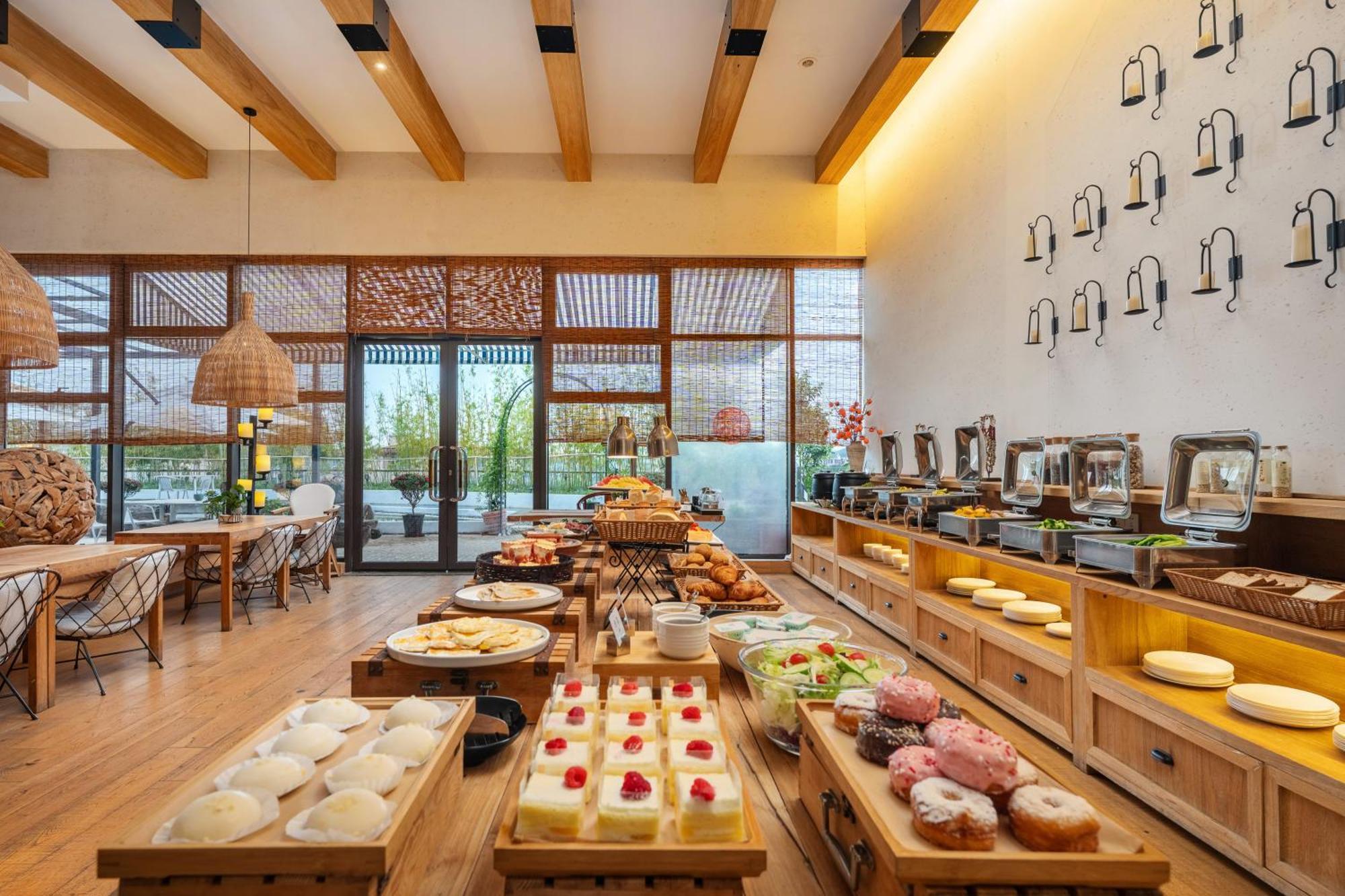 Manli Hotel Shanghai Pudong Airport - Pet Friendly Экстерьер фото